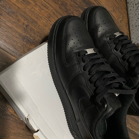 Air Force 1 - Picture 3 of 3